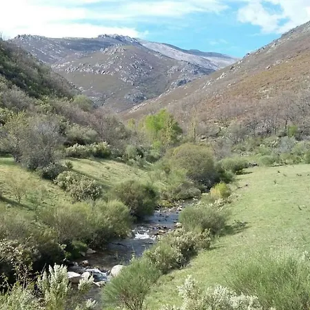 Casa Aldea De Montana Sanabria * San Ciprián